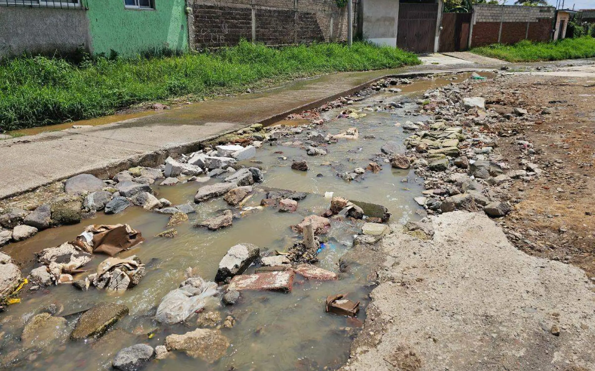 fugas aguas negras tetelcingo